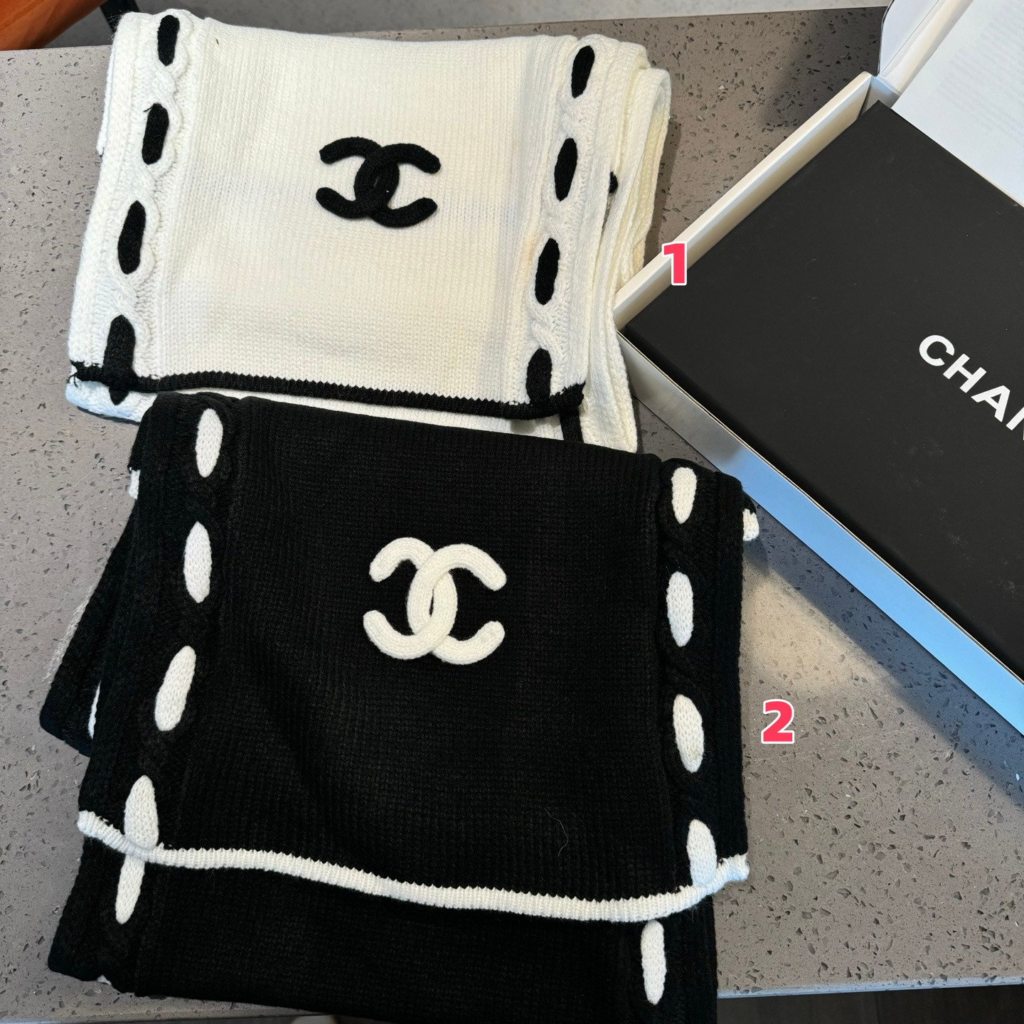 Ch**el scarf 32x170cm 100% cashmere