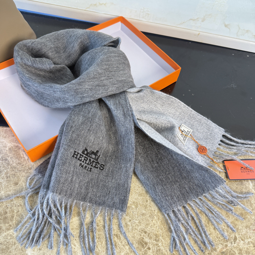 H**me5 scarf 32x180cm