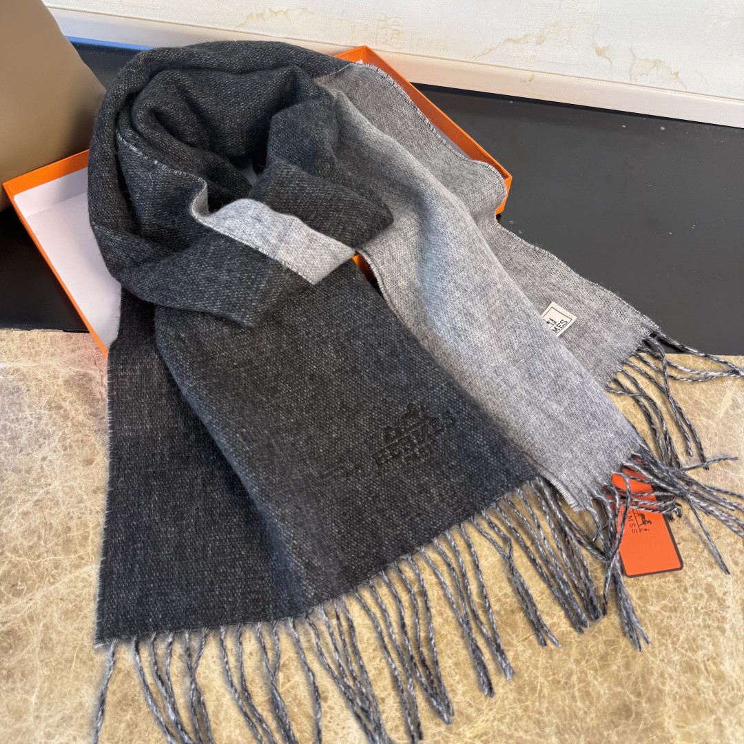 H**me5 scarf 32x180cm