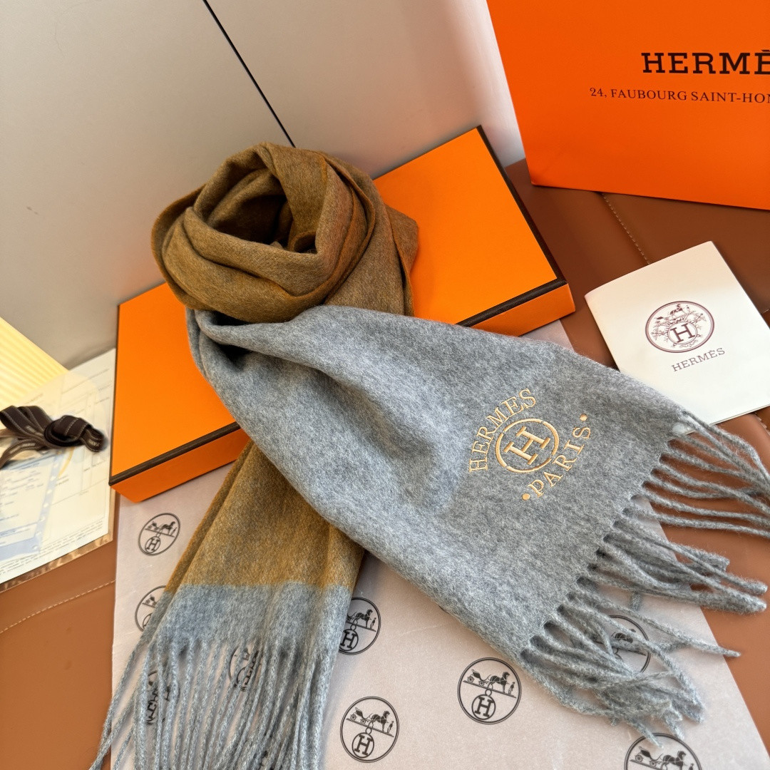 H**me5 scarf 30x180cm