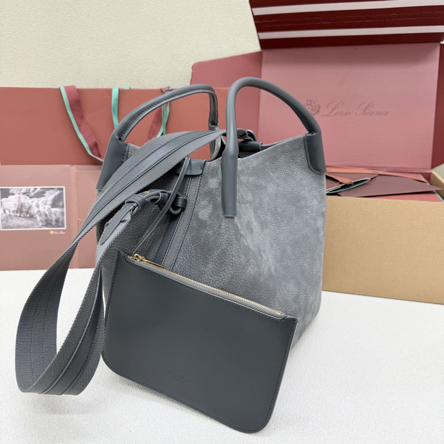 L0r0 P1ana Large Bale Bag 28x36x22cm
