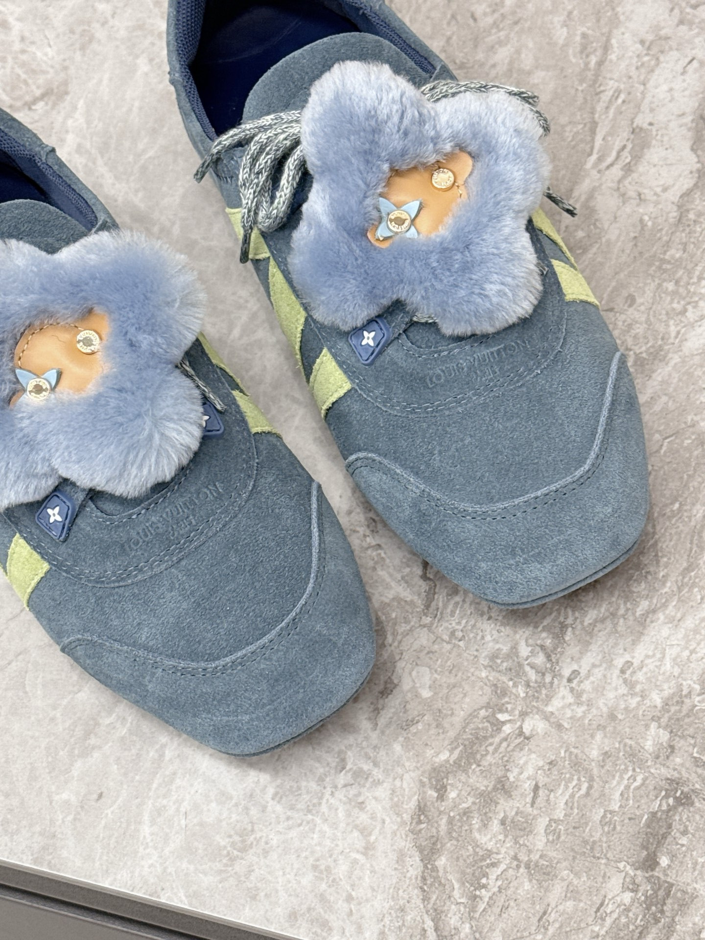 UA LV Sneakerina
