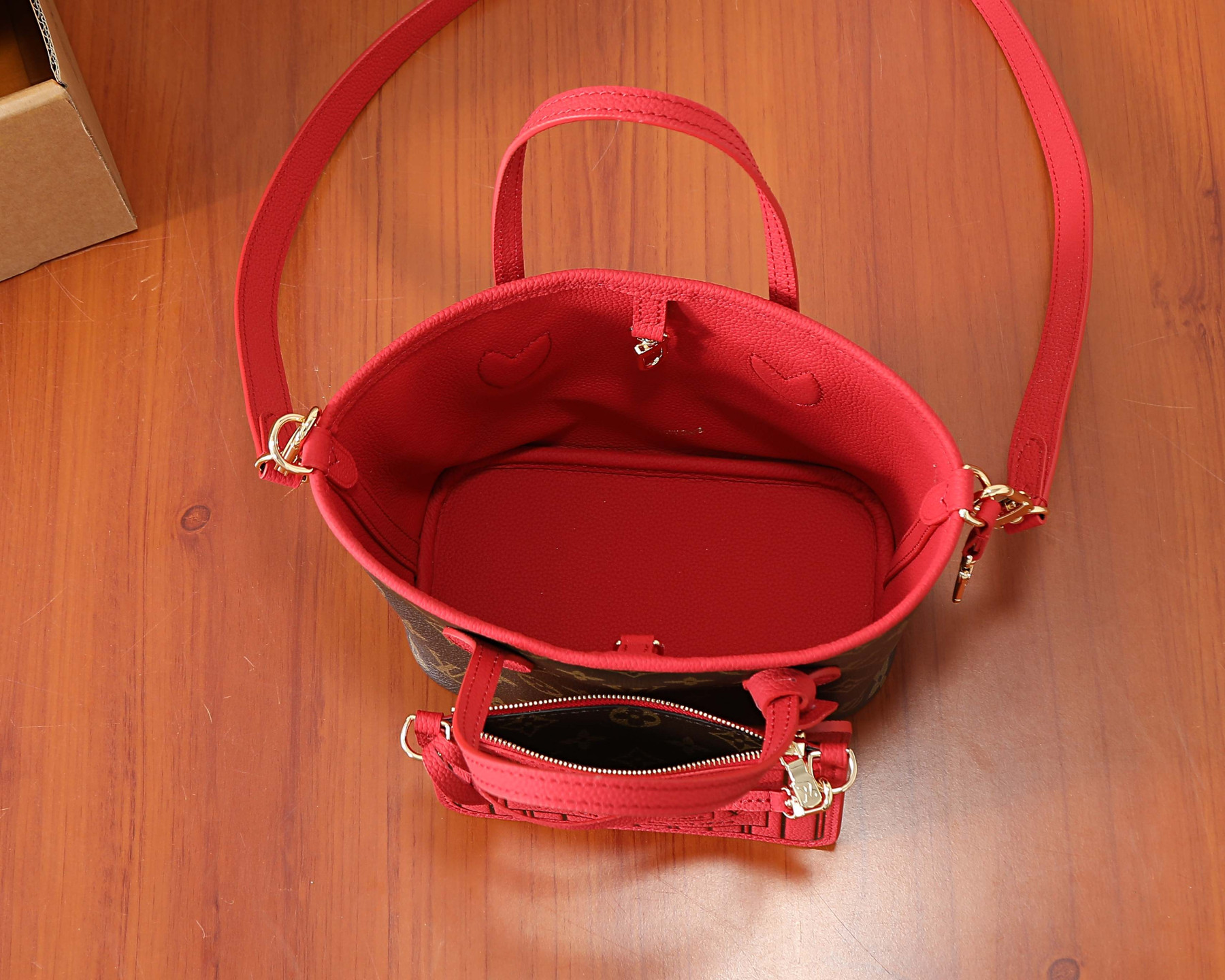 LV NEVERFULL INSIDE OUT BB Handbag M28318 16.5x11x26.5cm