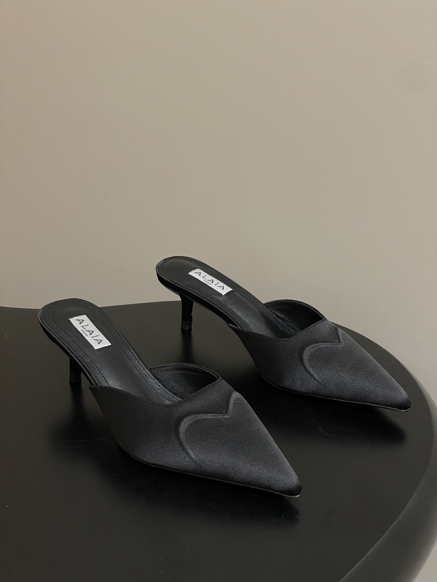 UA Alaïa Le Cœur 3D Satin Mules 6.5cm Heel