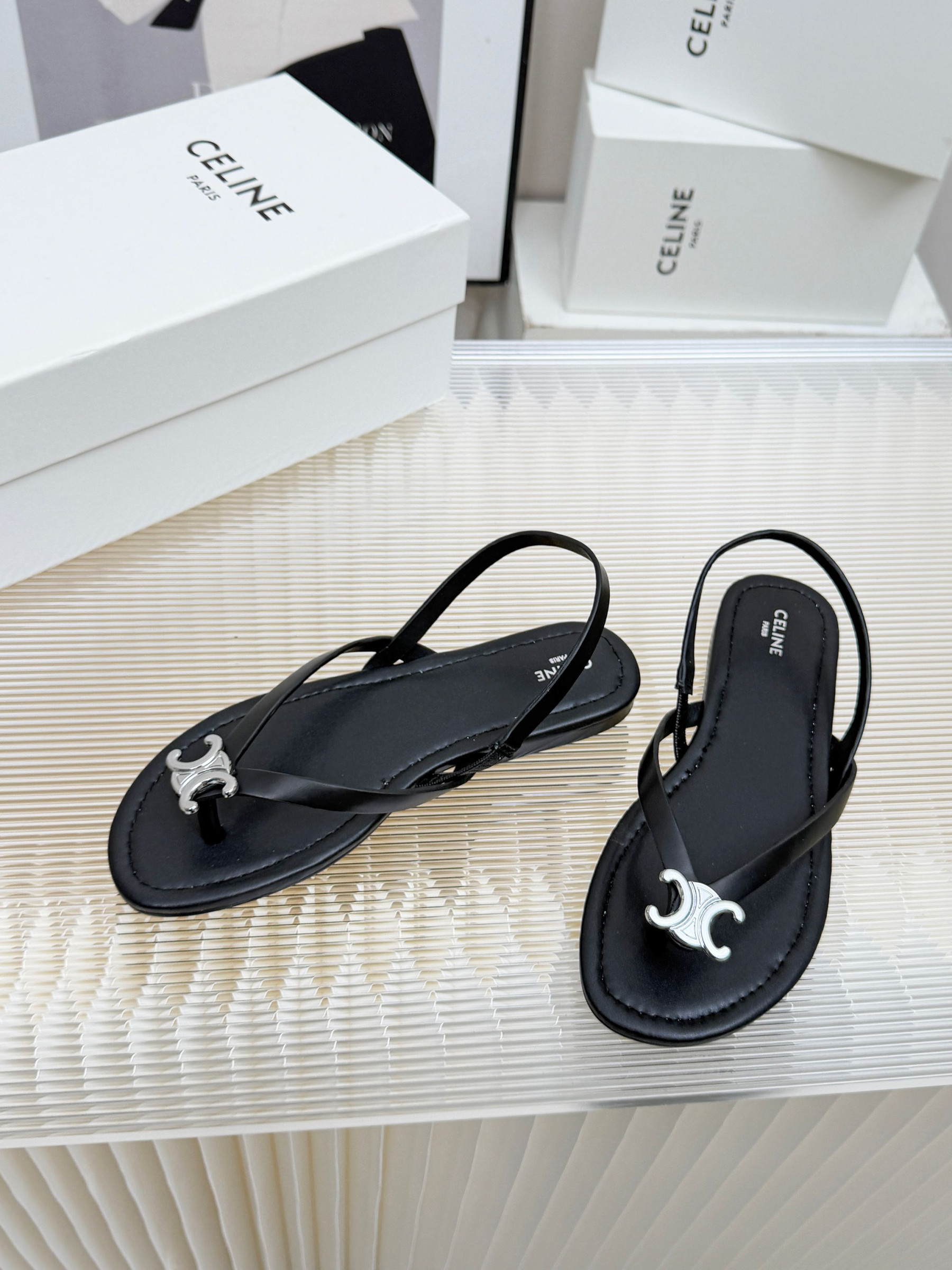 UA Ce1i*e BIKI SANDAL