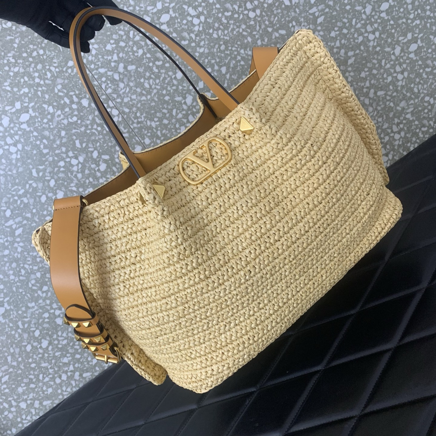 Va1e*ntin0 Garavani Medium Raffia Shopping Bag 35x25x17cm