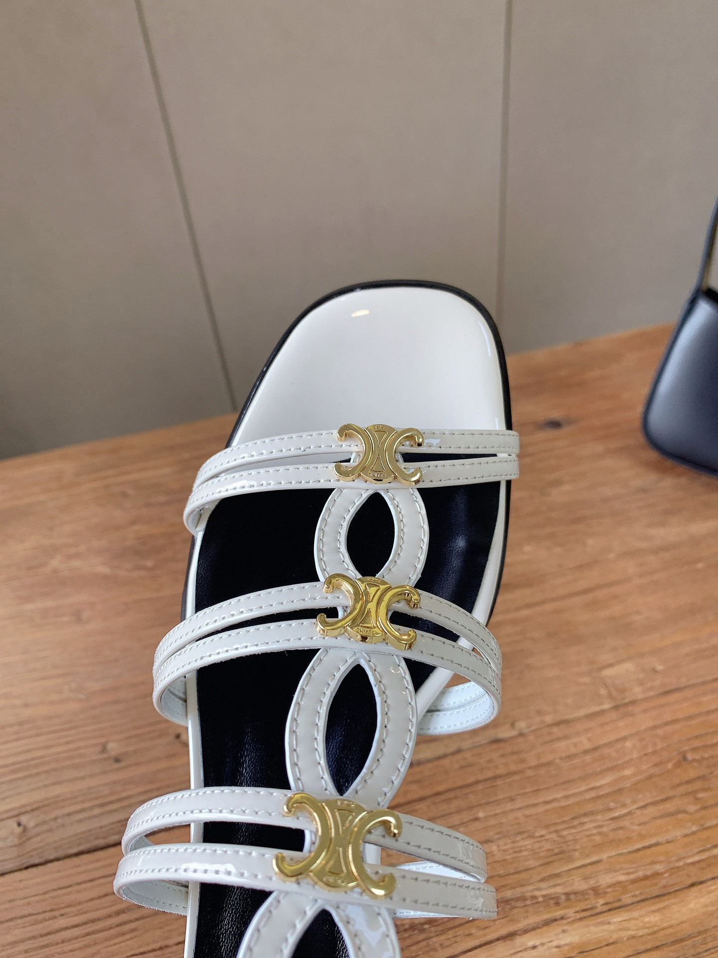 UA Ce1i*e CLÉMENCE HEELED SANDAL
