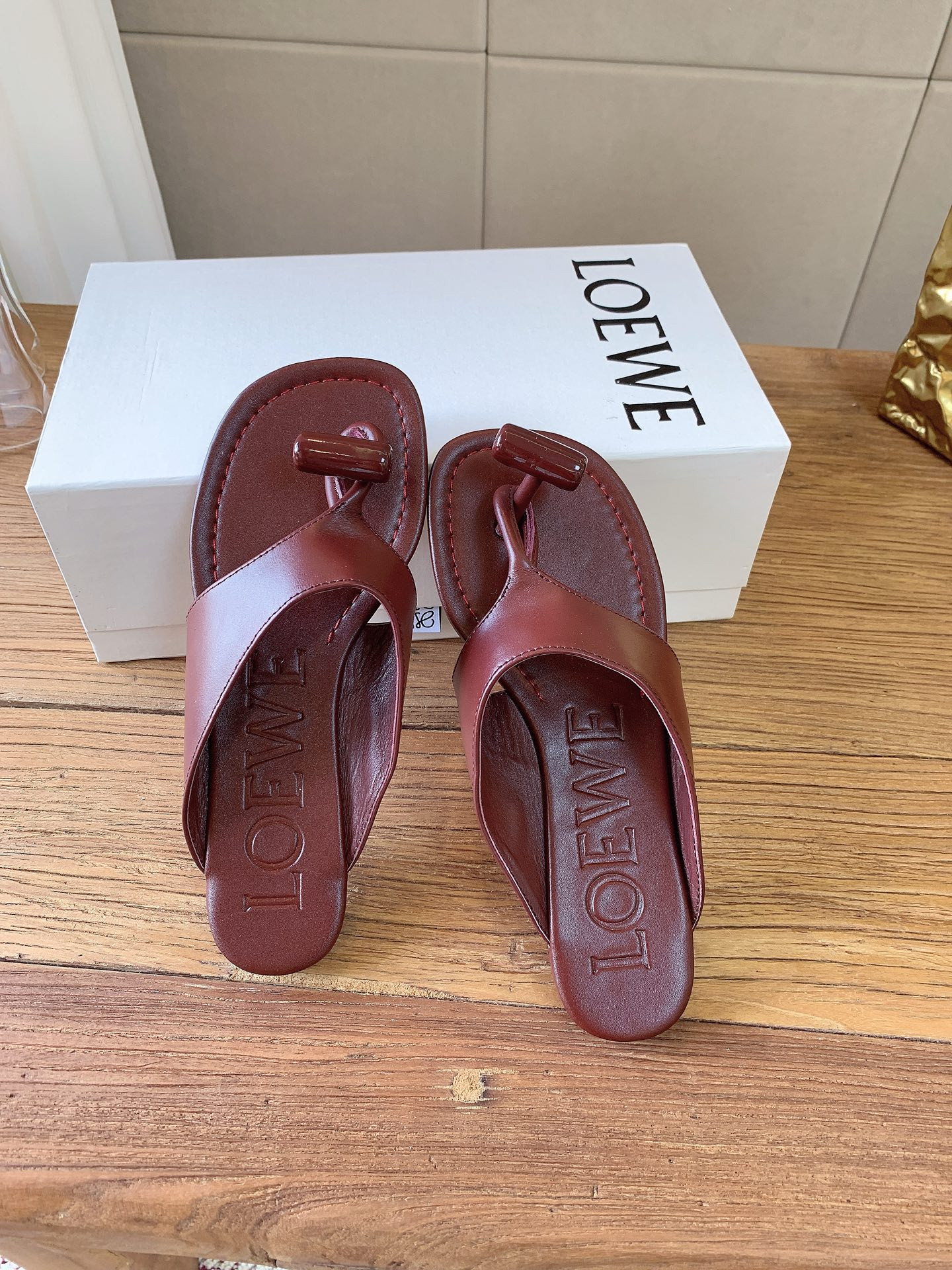 UA L0ew* Toggle Flat Sandal