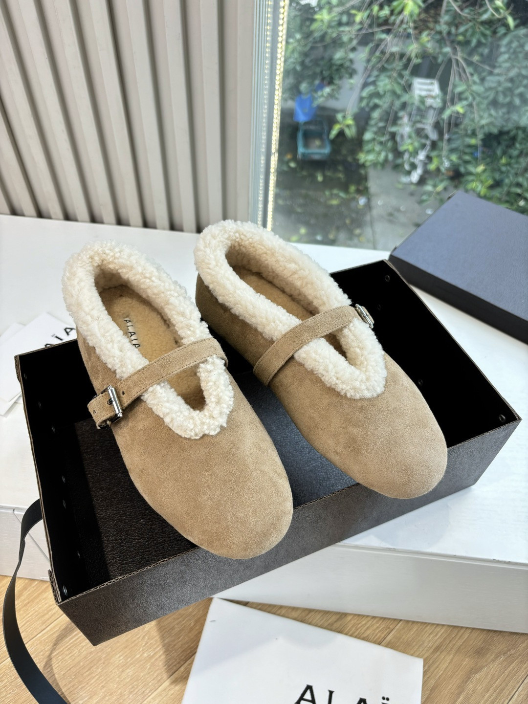 UA A1a1a BALLET FLATS