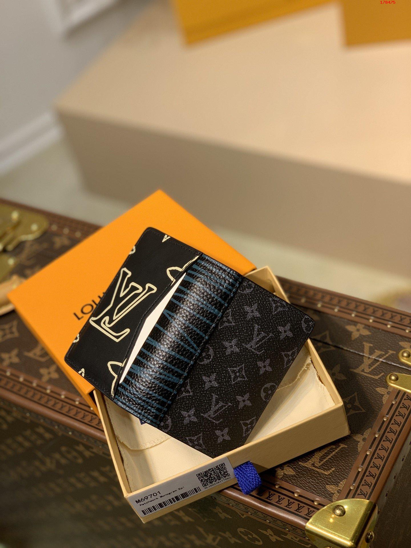 LV POCKET ORGANIZER M69737